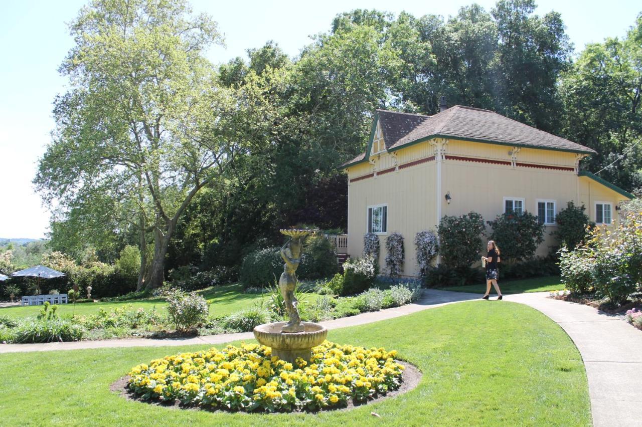 Hotel Madrona Manor Healdsburg Exterior foto