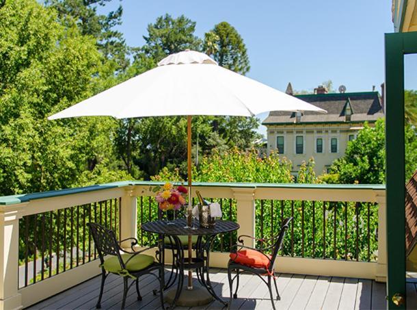 Hotel Madrona Manor Healdsburg Exterior foto